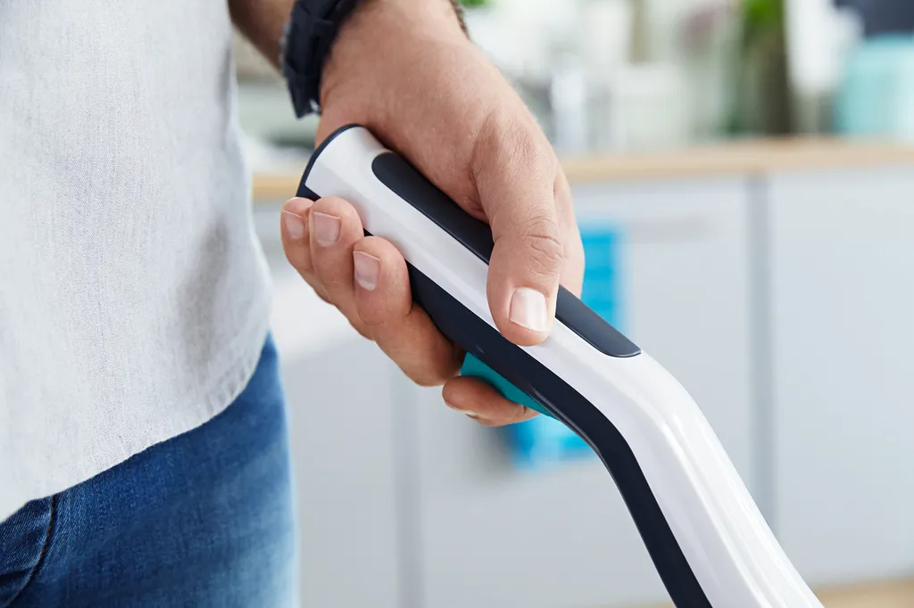 Leifheit Dampfreiniger CleanTenso Inkl. 2er Set Ersatz-Wischbezüge – Bild 12