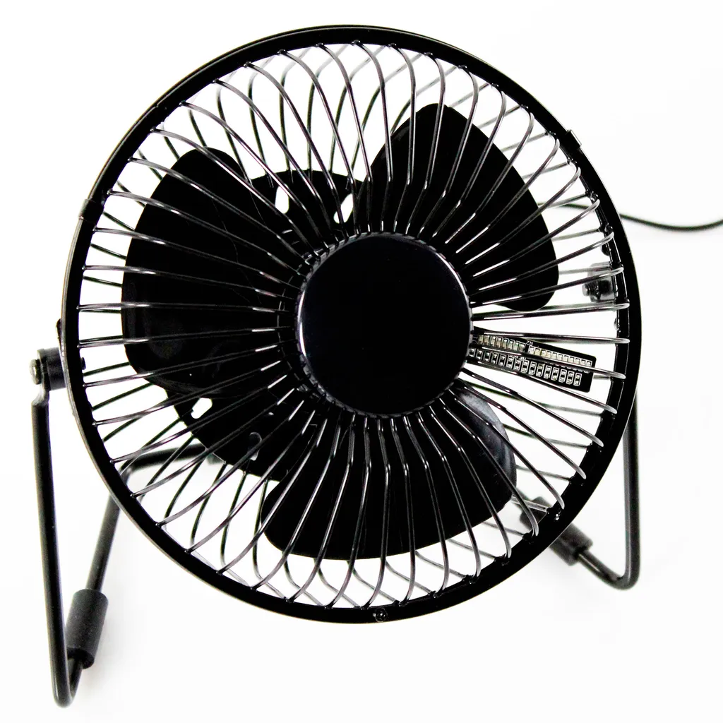 15cm Mini USB-Tischventilator Ventilator Aus Metall Mit LED-Animation Für Temperatur Und Uhrzeit - Stufenlos Neigbar Um 360°, Energiesparend, Extrem Leise – Bild 3